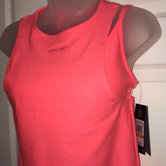 NWT Under Armour 2in1 Threadborne Tank - Picture 2 of 6
